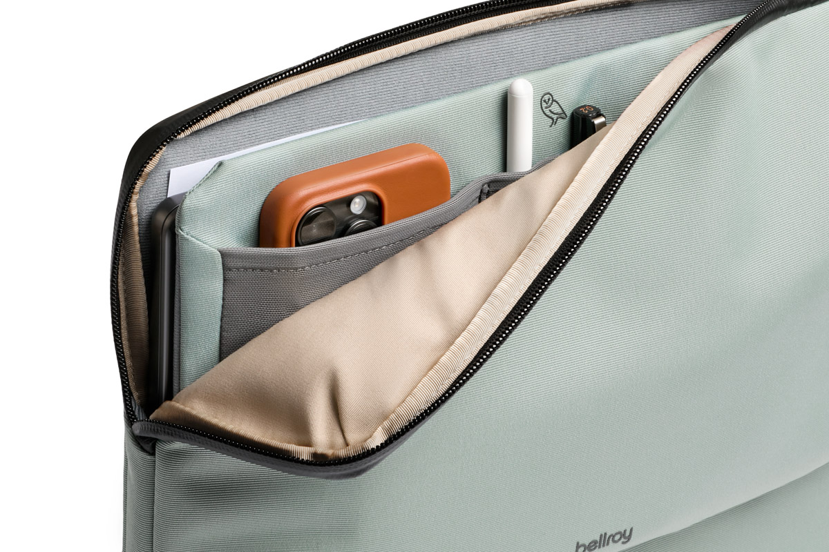 Bellroy Laptop Caddy 14" - Eucalyptus