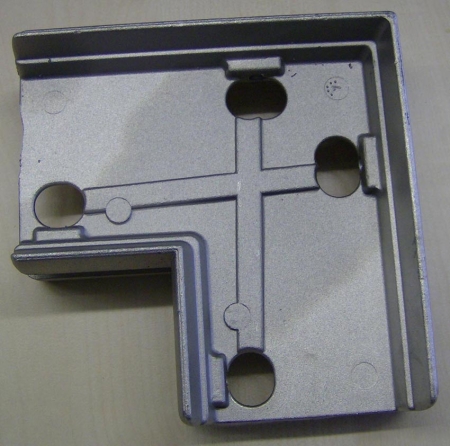 TSM-70-1001M Gussformteil-Eckverbinder